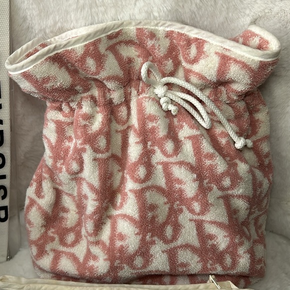 Dior cute pink and cream terry large drawstring bucket bag with pouch - Picture 3 of 17